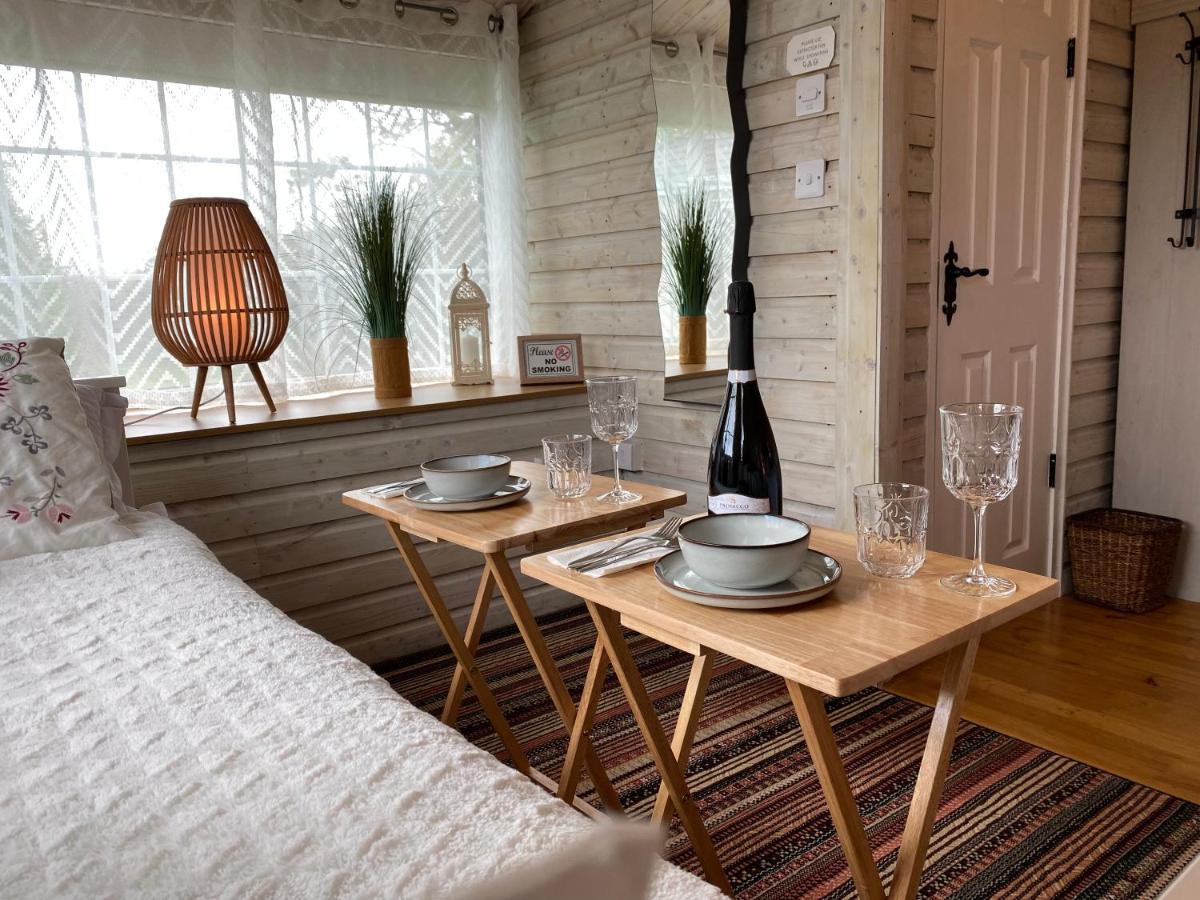 Adorable Cabin In The Countryside 波特劳伊斯 外观 照片